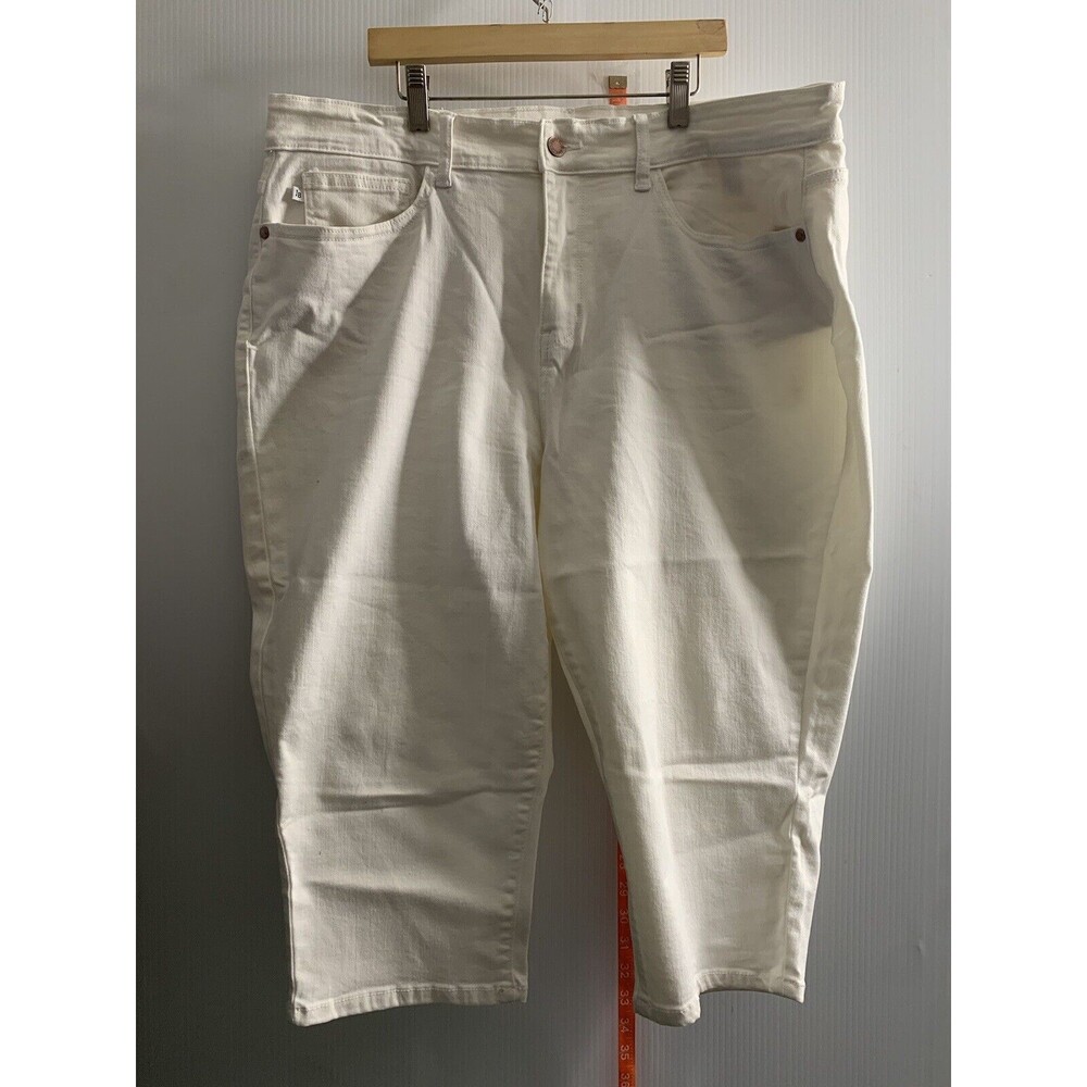 Judy Blue Skinny Fit Capri Size 20W